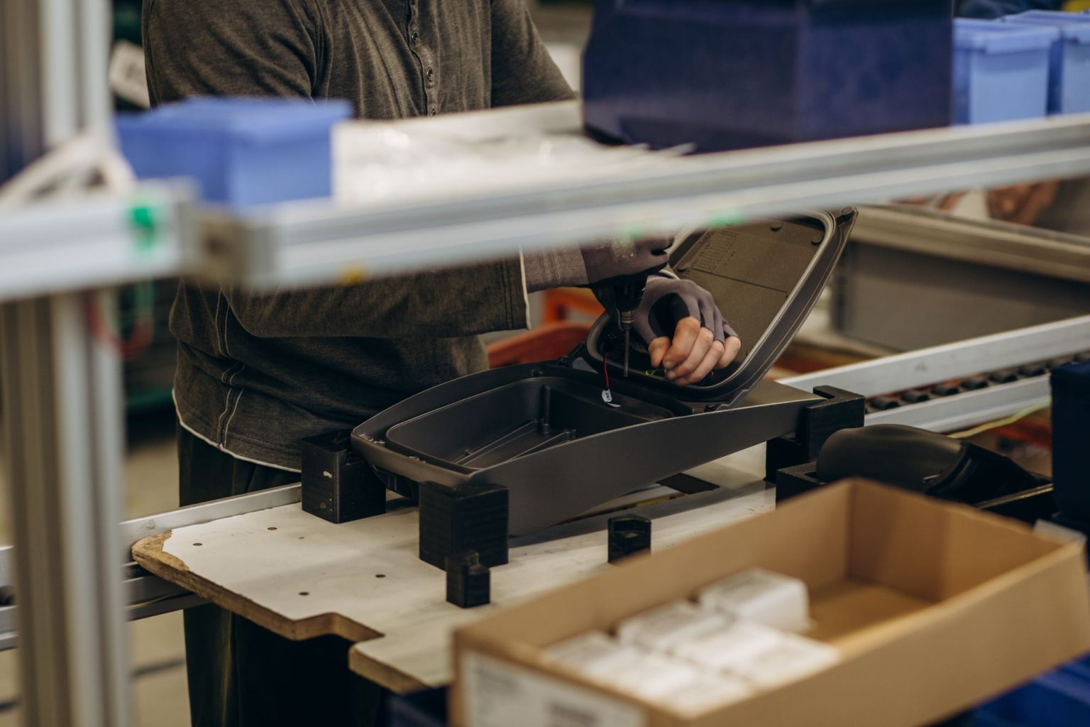 Vacuum Forming Solution for Plastic Manufacturing CANUS Plastics Inc.